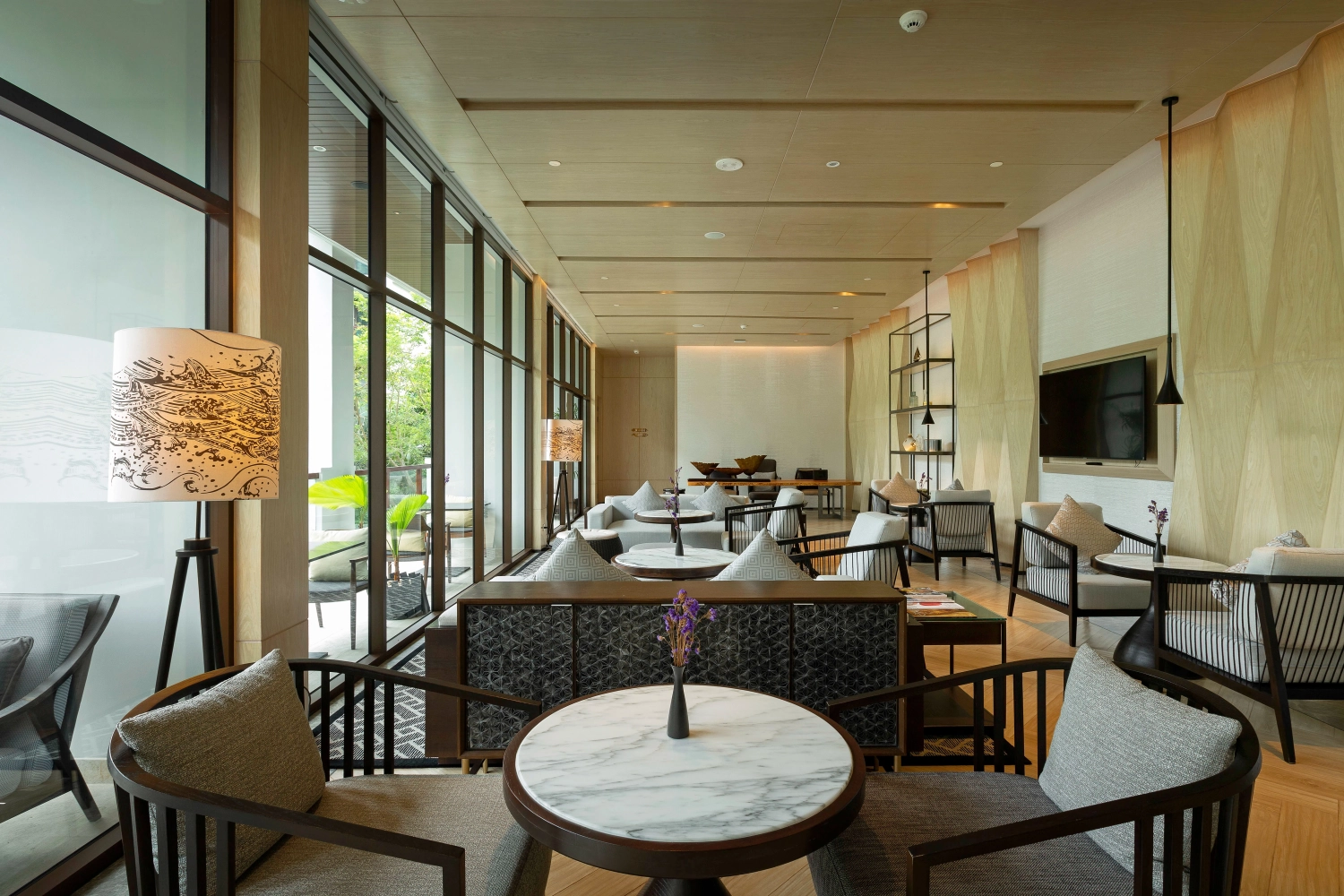 Devas Lounge